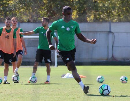 Joel Campbell espera poder demostrar su valía este 2018 «en el Betis y mi amada Sele»