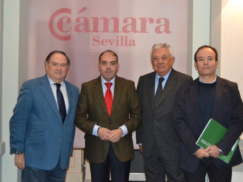 El presidente de la ATA, Lorenzo Amor, en la sede de la Cámara de Comercio de Sevilla