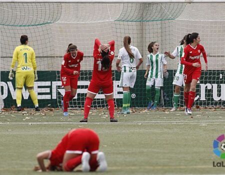Las chicas del Real Betis ganan el primer derbi femenino de la historia