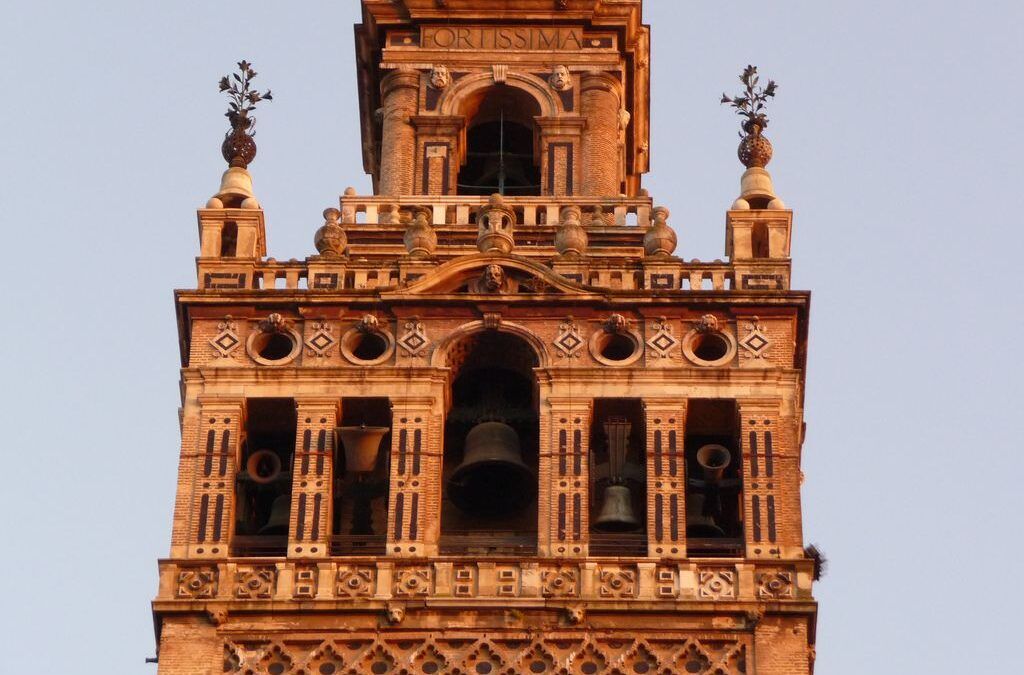 Luz verde a la continuación de las abras de consolidación de la torre de la Giralda