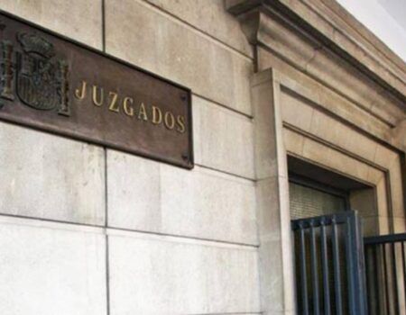 Comienza el juicio contra un profesor acusado de abusar sexualmente de una alumna, menor de edad