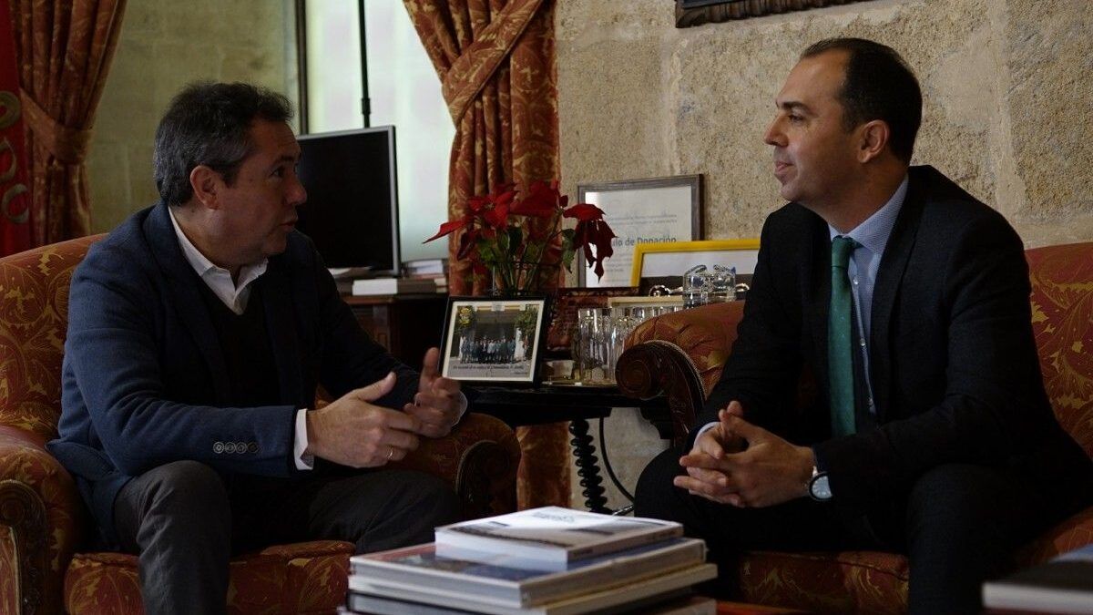Juan Espadas y Javier Millán