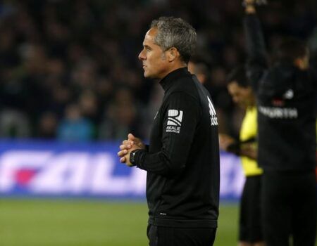 Marcos Álvarez: «El penalti tenía que tirarlo Guardado pero le ha cedido el balón a Rubén»