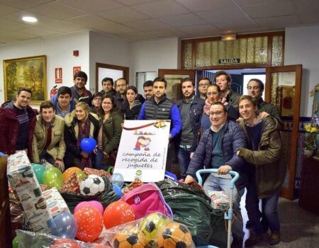 Los jóvenes del PP culminan la campaña «Ningún Niño Sin Juguete»