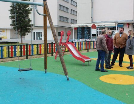 Nueva zona de juegos infantiles en Cerro-Amate