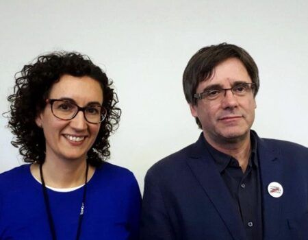 Puigdemont y Rovira (ERC) pactan el inicio de la legislatura en Cataluña