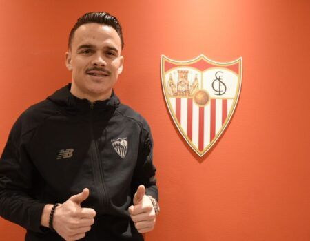 El Swansea y el Sevilla FC hacen oficial la cesión de Roque Mesa
