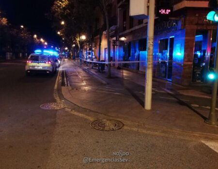 Muere un motorista de 38 años al estrellarse contra un árbol en Recaredo