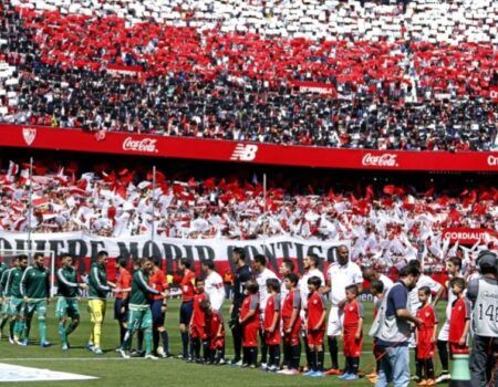 El Sevilla FC es el menos goleado de la Liga en casa y el más goleado a domicilio