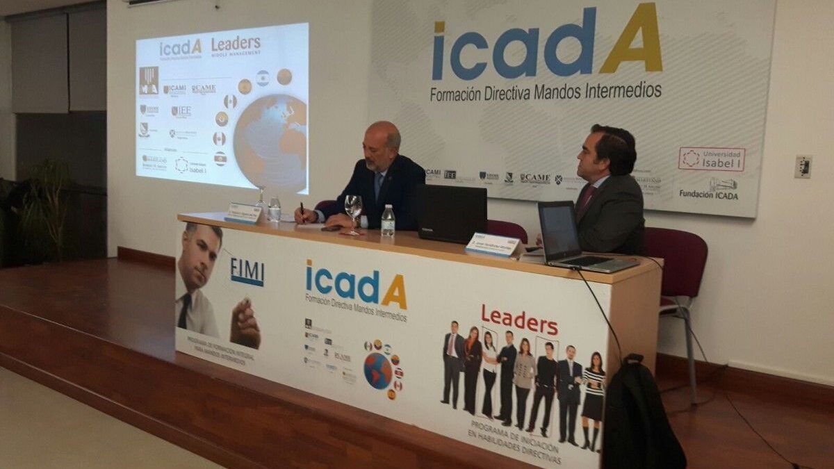 Zoido no ha acudido al acto de Icade