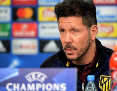 Simeone deja fuera al meta Oblak y dice que el Sevilla FC «tiene un plantel maravilloso»