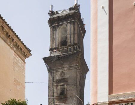 Recaudan fondos para restaurar la torre y la fachada de San Bartolomé y San Esteban