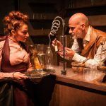 ‘El extraño caso del Dr. Jekyll y Mr. Hyde’ de los sevillanos Teatrasmagoria, terror para toda la familia en el Teatro Alameda
