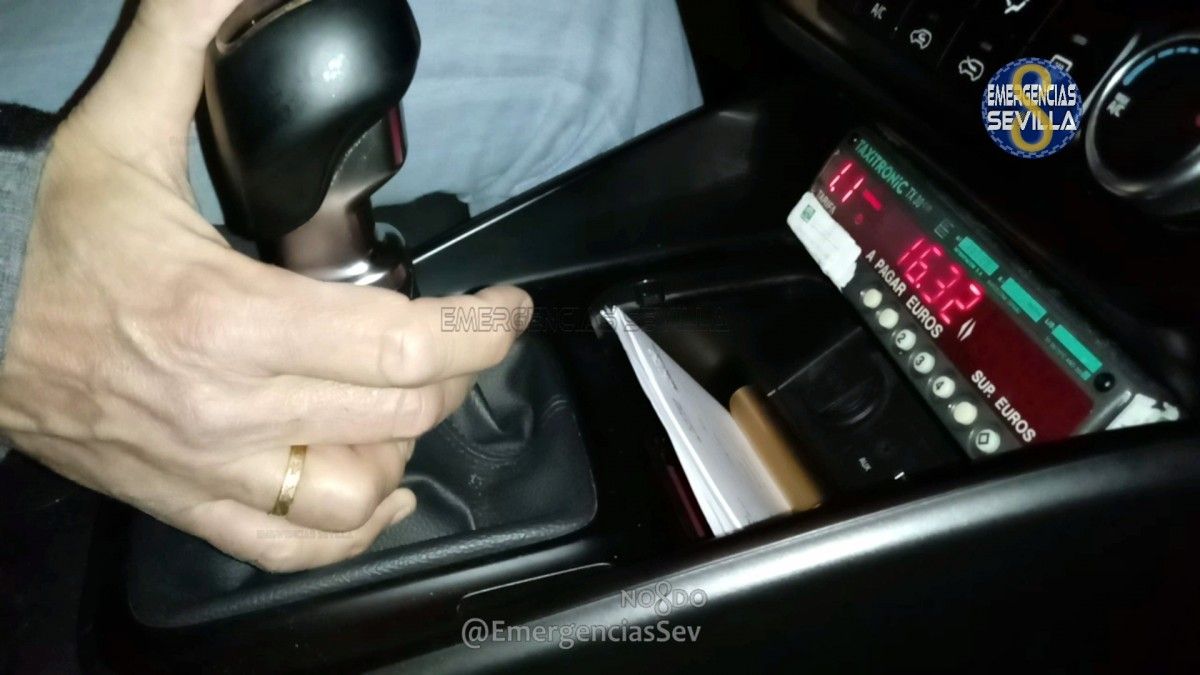 Manipulación del taxímetro