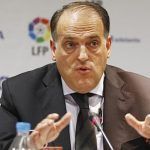 Tebas dice ahora que la fecha del Atlético-Betis «dependerá de la seguridad» y no descarta el domingo 22 de abril