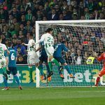 El Real Betis acaba la 24ª jornada a dos puntos del séptimo y a 12 del Real Madrid, que el año pasado le sacaba 33