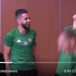 Los jugadores béticos se desternillan de la risa con el video de Manolito