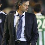Mourinho ganó una UEFA y perdió en Champions contra el Real Betis en Sevilla