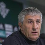 Setién: «Hay que ser humildes pese a las cinco victorias, allí nos pintaron la cara»