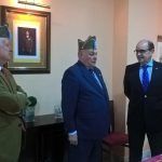 Entrega en Sevilla de los Gorrillos de Caballería de la Asociación Sagunto 7