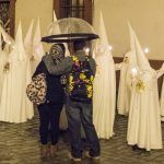 La lluvia y el viento amenazan el inicio de la Semana Santa de Sevilla