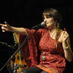 Rozalén presenta en Fibes su tercer disco «Cuando el río suena…»