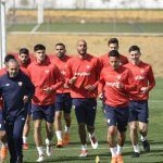 Montella se lleva a todos los disponibles a Manchester, incluido Layún, que no puede jugar