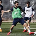 Gayá es la principal novedad en la lista del Valencia para medirse al Sevilla FC