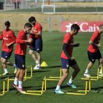 Jesús Navas, Carriço y Correa, novedades en la lista ante el Barça, de la que se caen Roque Mesa y Sandro