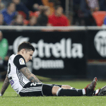 Se confirma la baja el sábado ante el Sevilla FC de Santi Mina, máximo goleador del Valencia