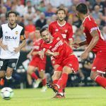 Solo un triunfo el sábado ante el Valencia permitiría al Sevilla FC seguir alimentando el sueño de la cuarta plaza