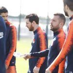 Los ‘vampiros’ de la UEFA visitan a los jugadores del FC Barcelona este Viernes Santo antes de viajar a Sevilla