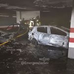 Cuatro heridos en el incendio de una vivienda en la Avenida de Andalucía