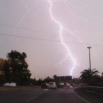 Rayos, truenos, lluvia y temperaturas a la baja hasta mediados de semana