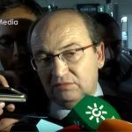 José Castro pide «perdón a la afición» sevillista y avanza que el consejo «tomará medidas el martes»