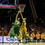 Duro golpe para el Betis Energía Plus (76-77)