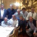 Quique Setién almuerza con los campeones del 77, frente a los que debutó ese año con el Racing