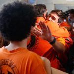 Caluroso recibimiento a los bomberos de Lesbos, inocentes de salvar vidas