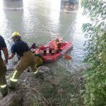 Muere un chico de 14 años tras lanzarse al río y no poder salir