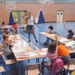 Malestar en Tomares por el carácter «adoctrinador» de los Campus de Verano para niños en manos de una «cooperativa social»