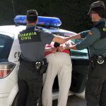 La Guardia Civil detiene a dos atracadores cuando asaltaban un banco en Sevilla