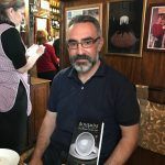 Literatura en manos de un esbozo mágico