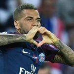 Dani Alves, que podría haber sido ofrecido al Sevilla FC, está de baja hasta final de año por lesión