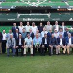 Los juveniles béticos campeones de Copa en 1983 celebran el 35º aniversario de su título en el Benito Villamarín