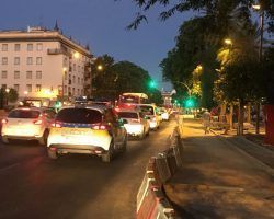 Los taxistas sevillanos se hacen notar y se movilizan también contra los VTC