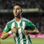 El lateral bético Rafa Navarro rescinde con el Real Betis, firma tres años con el Alavés y marcha cedido al Sochaux