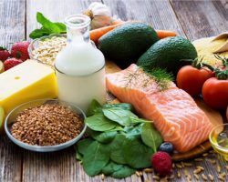 Aliméntate bien en la menopausia