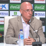Serra y el posible fichaje de William Carvalho: «Ojalá, es un muy buen jugador»