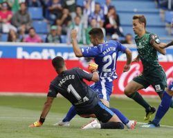 Solo Barcelona y Espanyol llevan más remates a puerta que el Real Betis tras dos jornadas de Liga