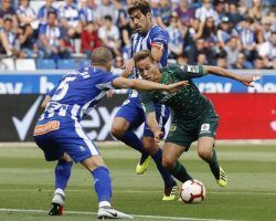 El Betis sigue reñido con el gol y su dominio solo le da para traerse un punto